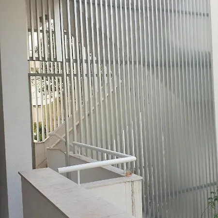 D`hôtes Standing Centre Lisbonne 4*