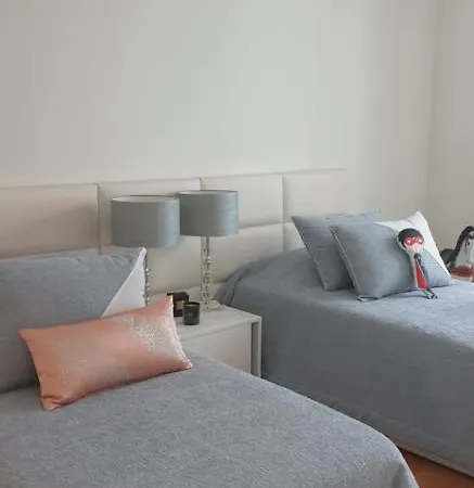 D`hôtes Standing Centre Lisbonne